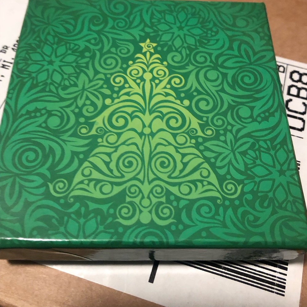 Holiday jewelry gift set necklace and earrings